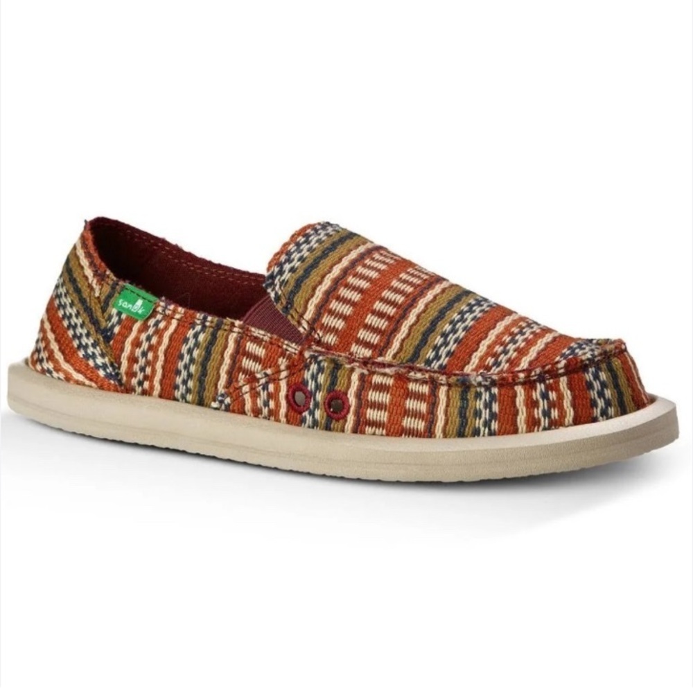 Sanuk Donna Blanket slip on shoes‎ size 8